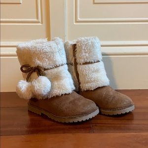 Olive & Edie faux fur boots